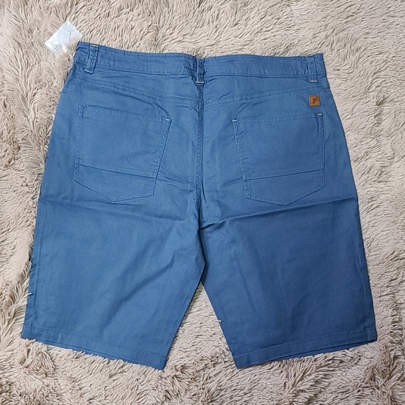 NWOT FC Santa Cruz Vintage Shorts - Picture 3 of 4